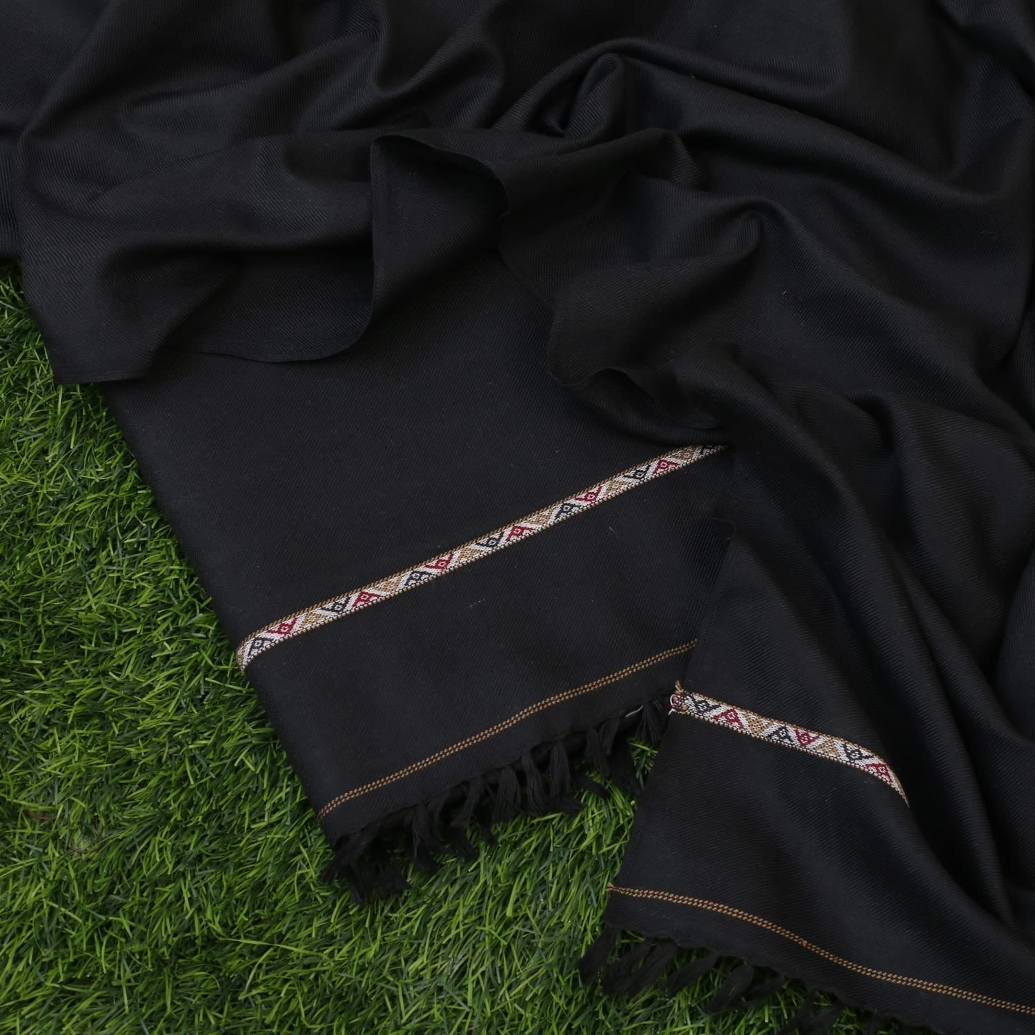 Swati Woolen Shawl Black - Faisalbad Fabrics
